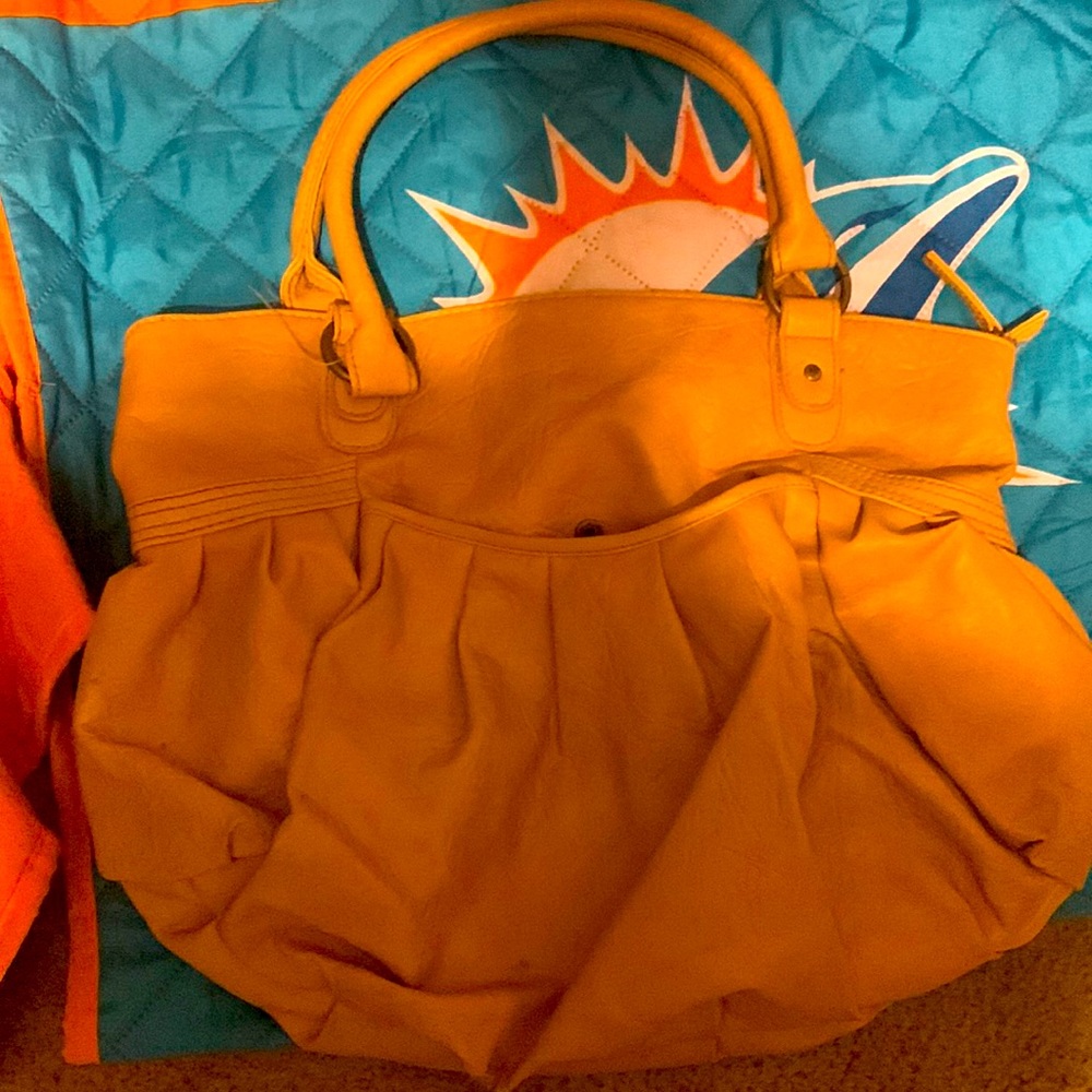 Hand bag